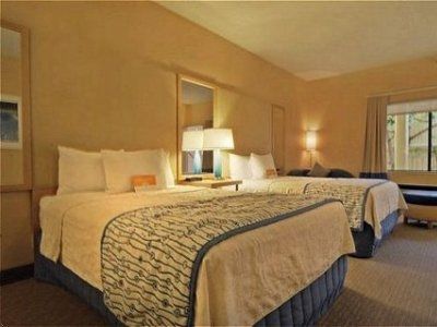 Hotel La Quinta By Wyndham Orange County Airport 3*