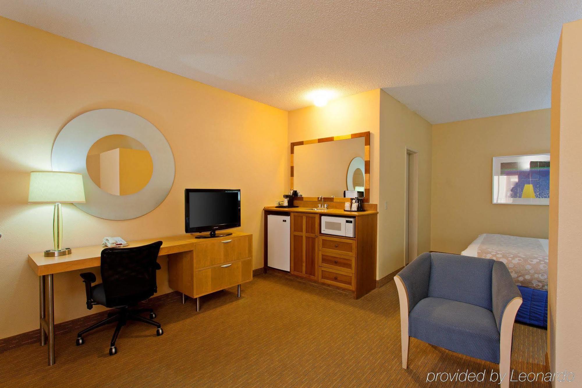 Hotel La Quinta By Wyndham Orange County Airport