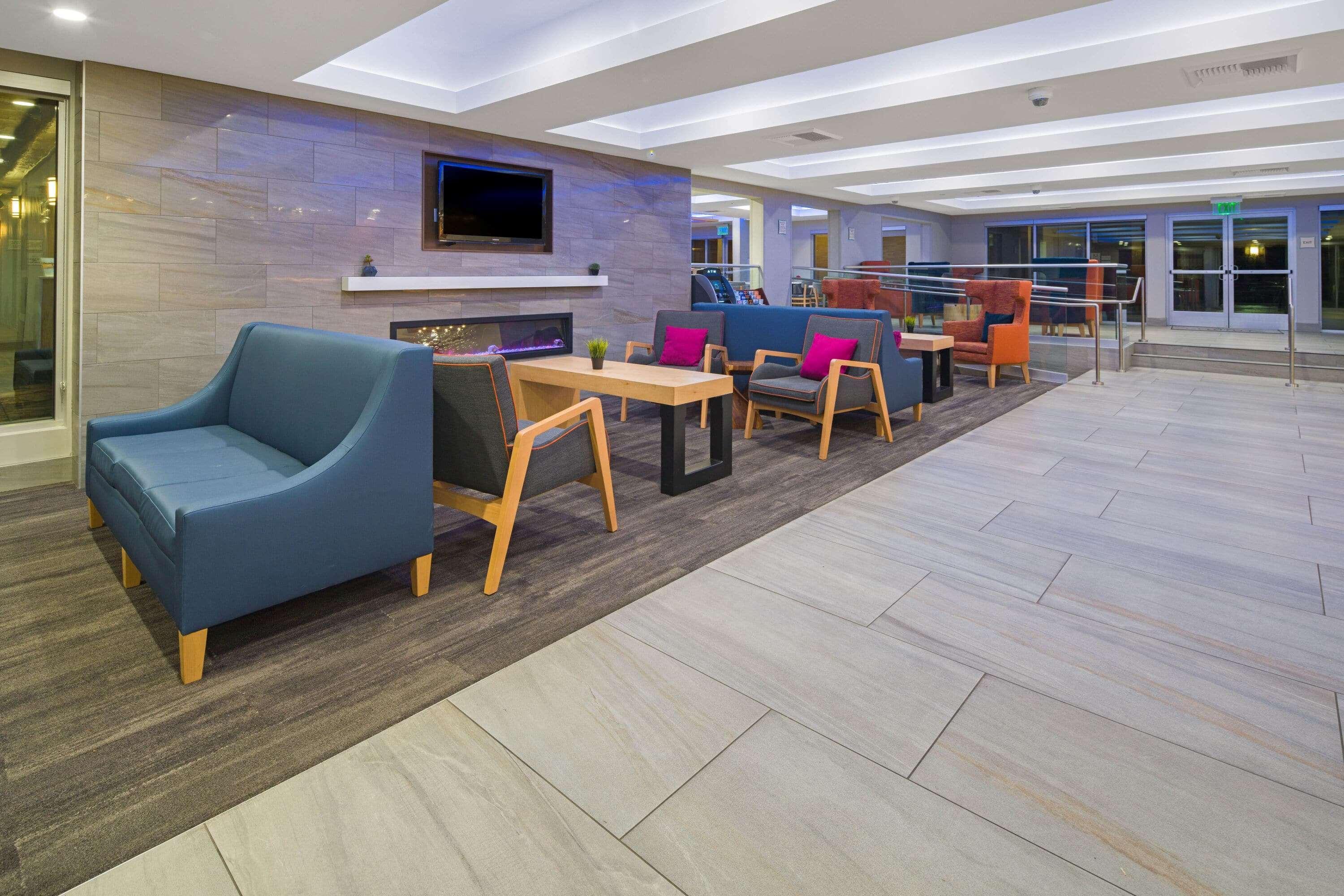 La Quinta By Wyndham Orange County Airport